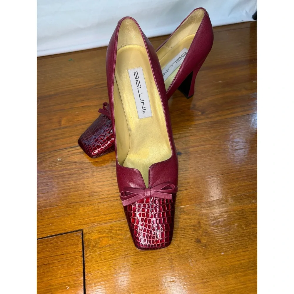 Bellini Moss Burgundy Red Leather Croc Embossed Bow Square Toe Block Heels 9M